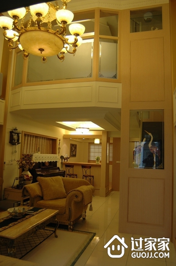 美式风格复式楼欣赏客厅效果图
