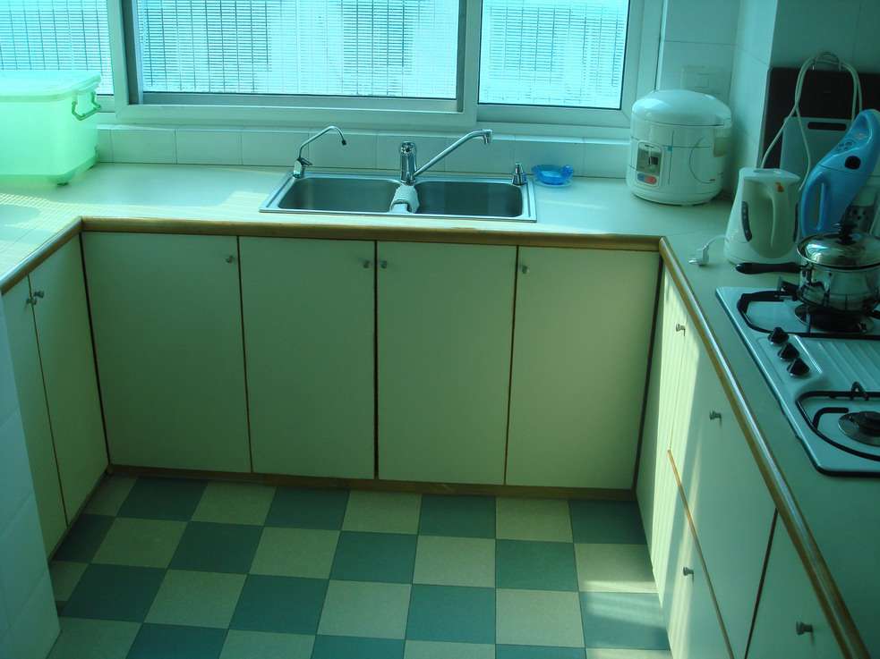 厨房水槽地漏清洁养护窍门