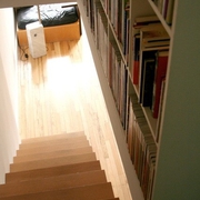 简约小户型复式欣赏楼梯间