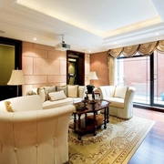 115平欧式风格住宅欣赏客厅