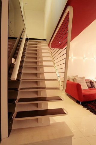 简约温馨时尚复式欣赏楼梯间设计