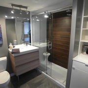 现代设计住宅效果欣赏淋浴间全景