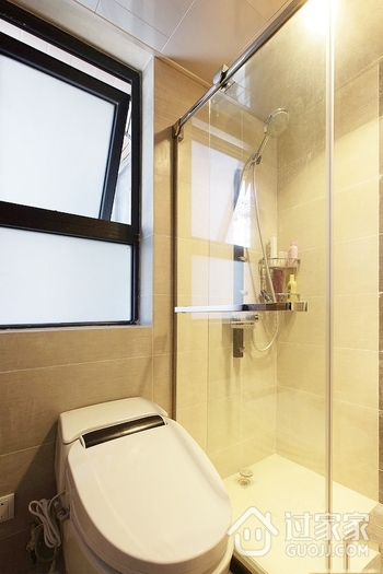 76平白色现代两居室欣赏淋浴间