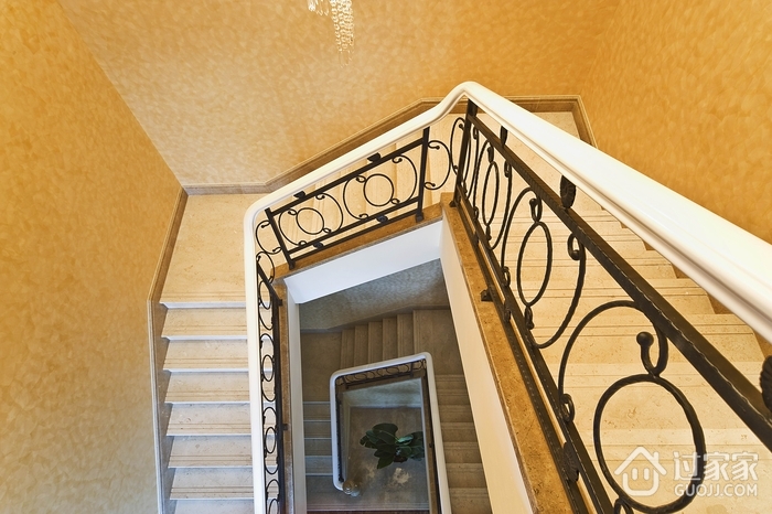 欧式别墅套图设计楼梯