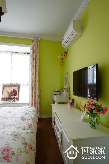 温馨美式卧室电视柜效果图 80后美美的家
