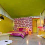 奇妙色彩打造混搭住宅欣赏卧室