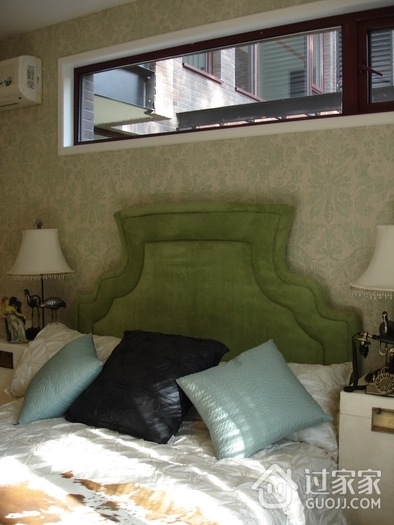 新古典复式设计卧室床头效果图