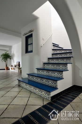 简约地中海风装饰楼梯