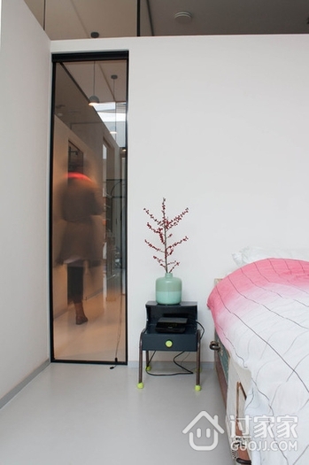 现代开放小复式公寓欣赏卧室