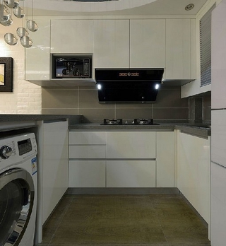 82平现代三居室温馨之家厨房橱柜设计