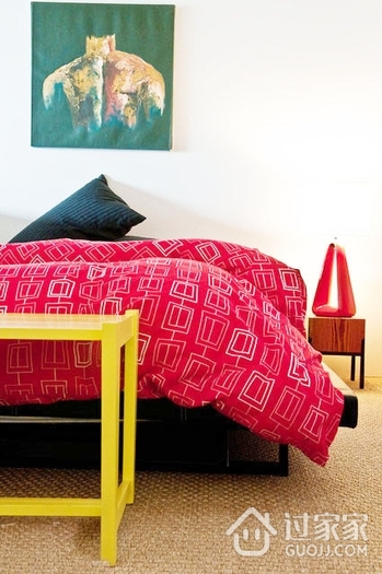 绚丽色彩打造时尚住宅欣赏卧室效果