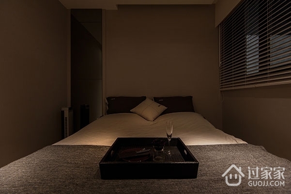 现代住宅设计效果卧室床
