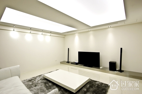 240平白色现代案例欣赏客厅效果