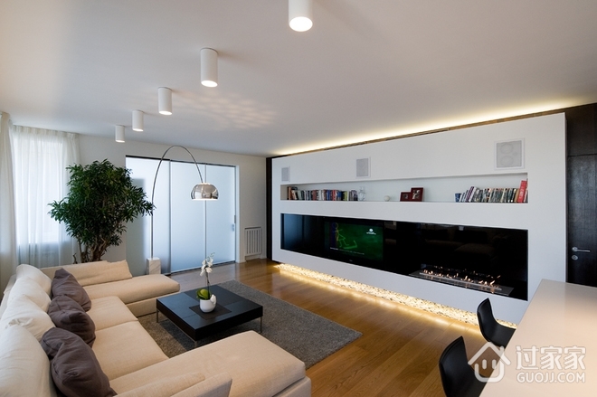 现代白色110公寓欣赏客厅设计图