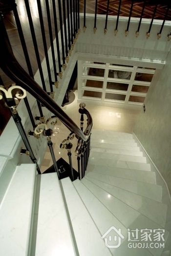 现代风格别墅套图旋转楼梯