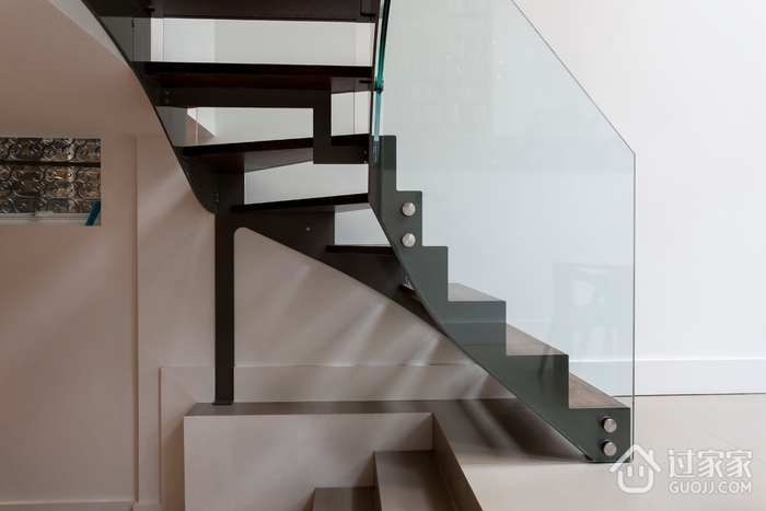 现代时尚装饰效果图楼梯设计图
