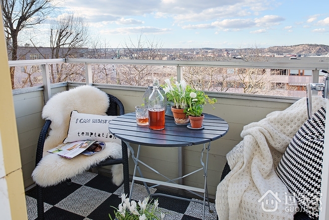 88平现代白色公寓住宅欣赏阳台设计
