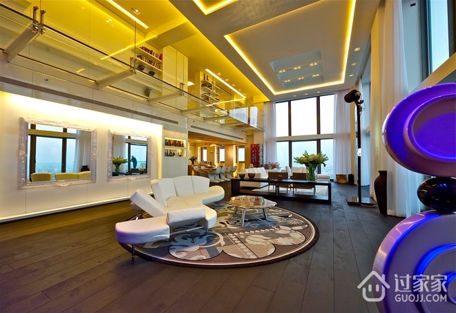 顶层奢华复式住宅欣赏客厅设计