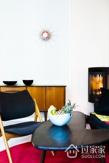 大胆用色的北欧一居室欣赏客厅陈设