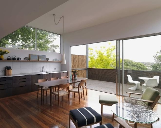 现代木质主题公寓欣赏餐厅设计