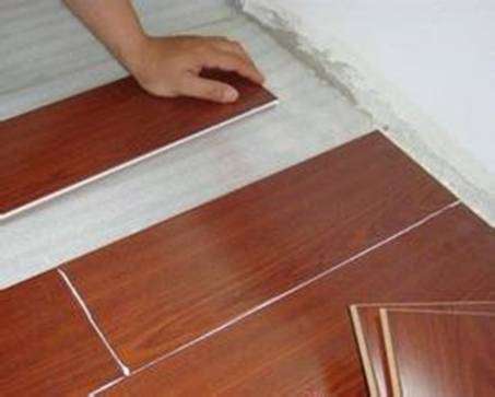 家装地板基层装修的做法