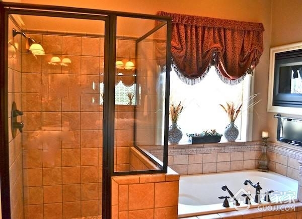 美式风格住宅套图浴室