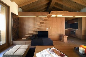 木屋丛林别墅设计欣赏楼梯