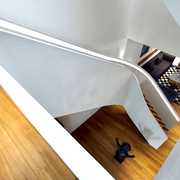 现代别墅设计楼梯效果图