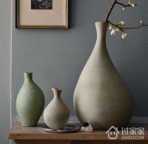 客厅装饰花瓶怎么摆 装饰花瓶的价格如何