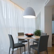 现代白色110公寓欣赏餐厅设计