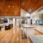 现代风格住宅效果欣赏厨房吧台设计
