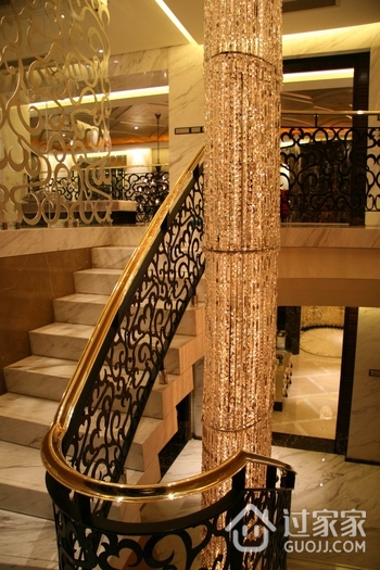 新古典装饰效果图楼梯