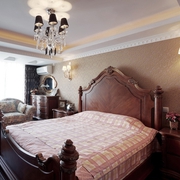 奢华温暖欧式效果图欣赏卧室设计