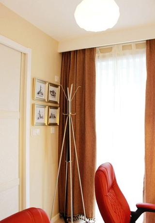 80平三居室现代风欣赏客厅窗帘