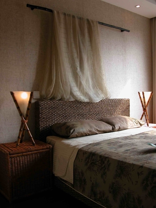 东南亚复式卧室床品设计