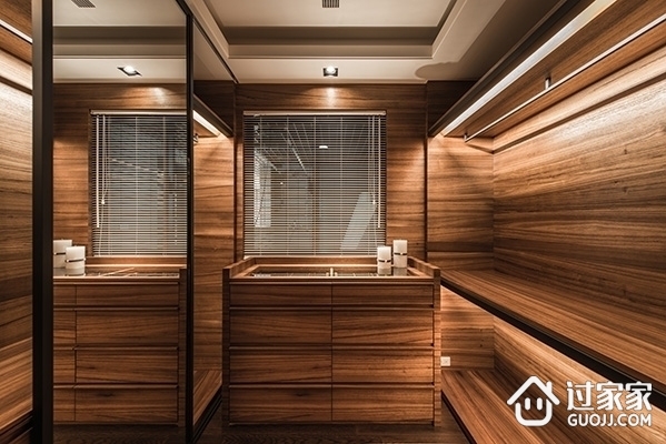 现代奢华别墅设计效果图卫生间