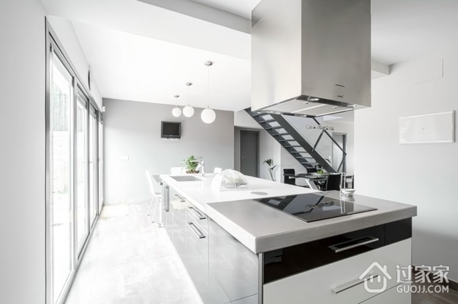 白色现代优雅住宅欣赏厨房陈设