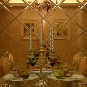 欧式风格样板间餐厅菱镜背景墙