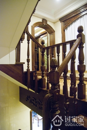 简欧风格别墅样板房楼梯设计