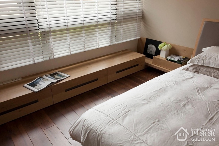 现代卧室书架装修效果图 暖暖原木色
