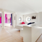 白色现代复式住宅欣赏卧室