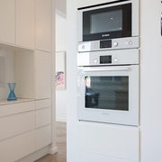现代白色温馨一居室欣赏厨房