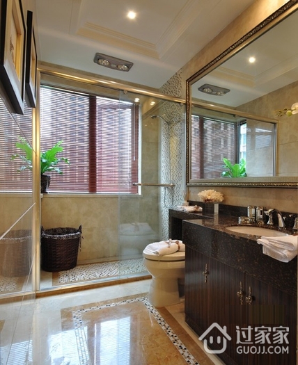 奢华新古典风浴室