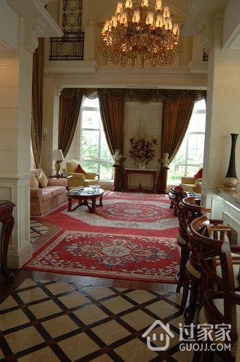 欧式风格样板房客厅红色地毯