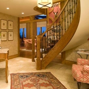 美式设计别墅效果赏析楼梯