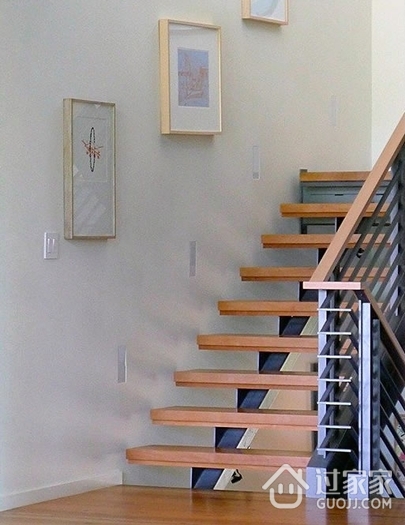 现代风格林中别墅楼梯