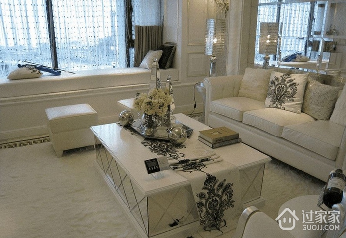 白色简欧样板房欣赏客厅设计