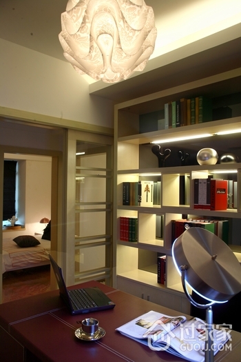 现代风格住宅装饰套图书架