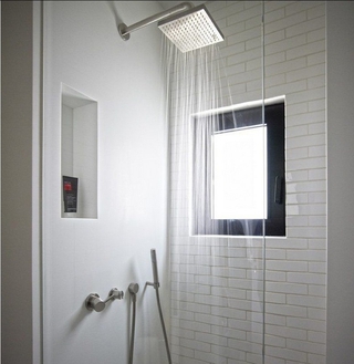 灰色空间现代住宅欣赏卫生间窗户