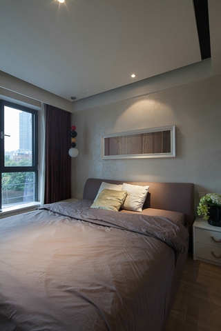 现代风三居室案例欣赏卧室飘窗
